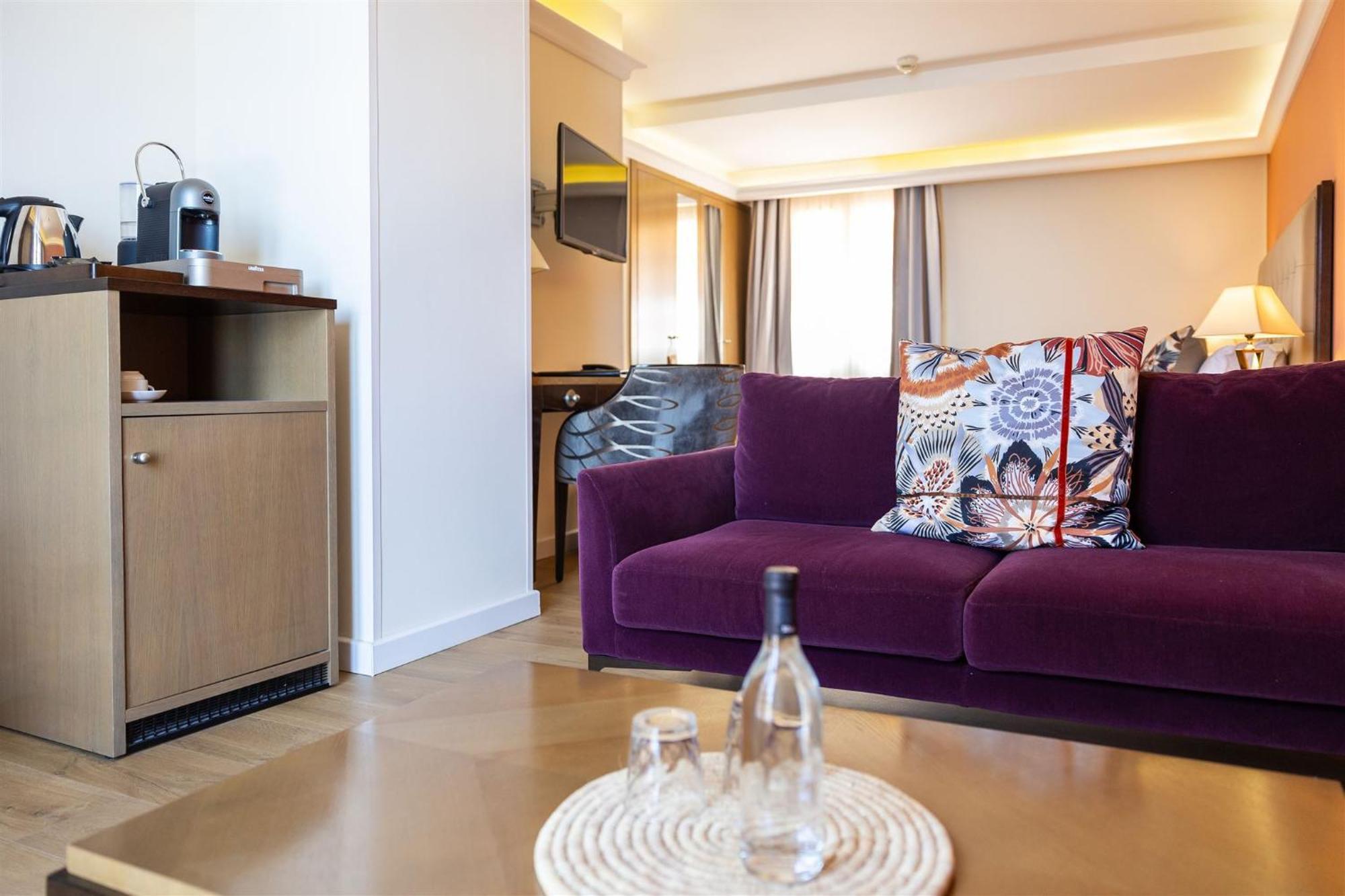 Hotel Des Gouverneurs Bastia  Ngoại thất bức ảnh